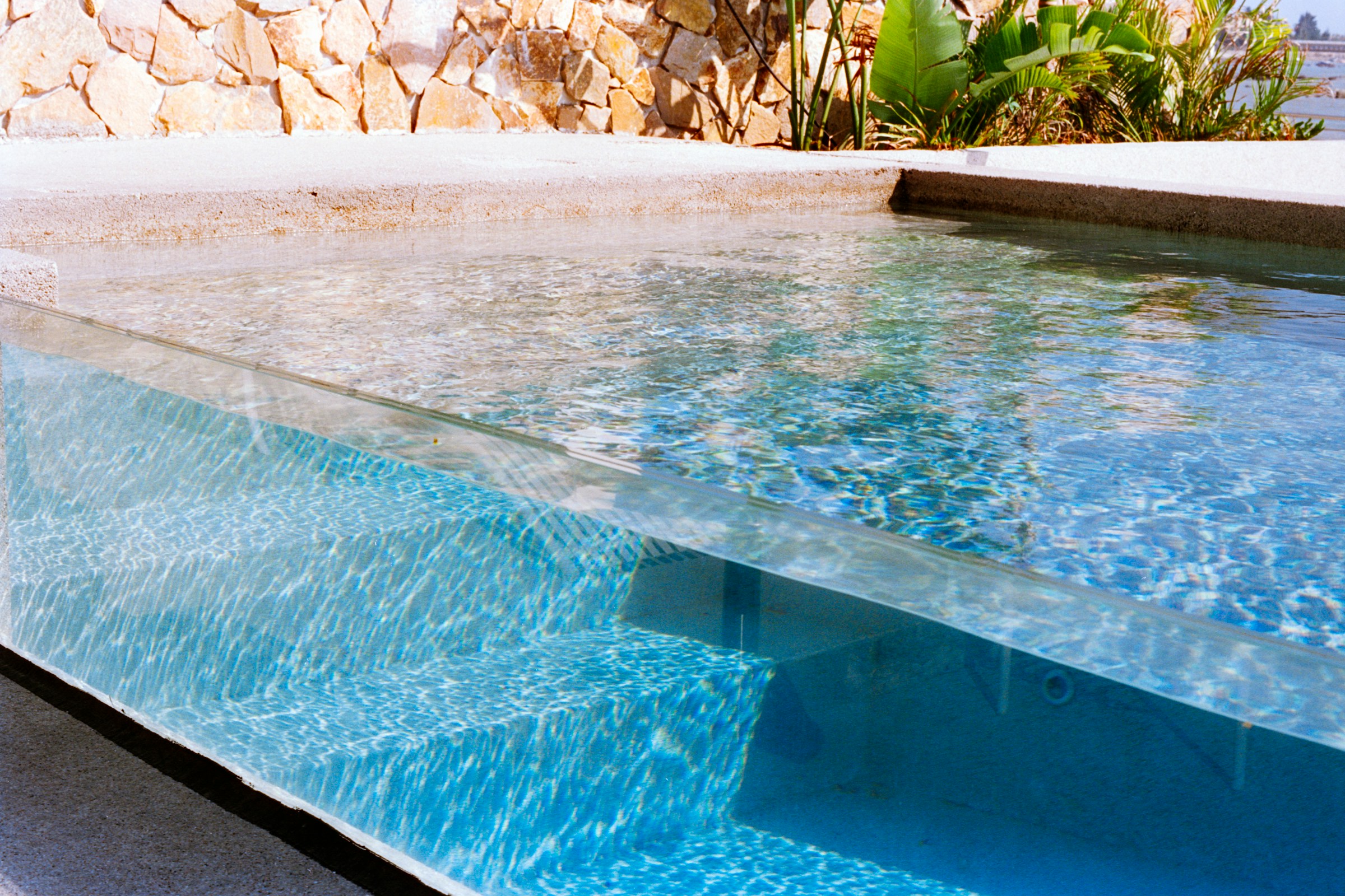 Pool step detail
